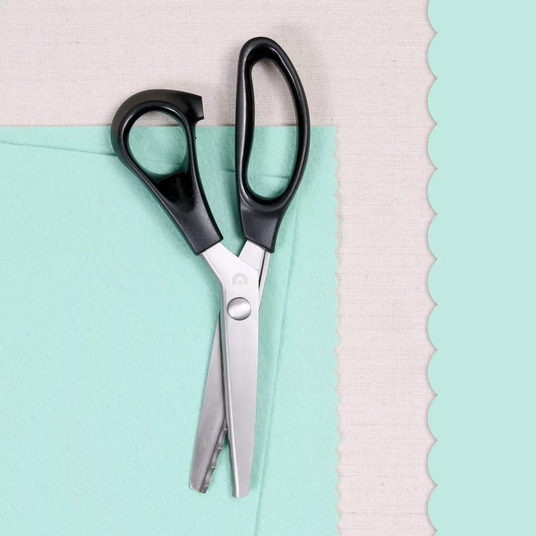 10 mm Scallop Shears