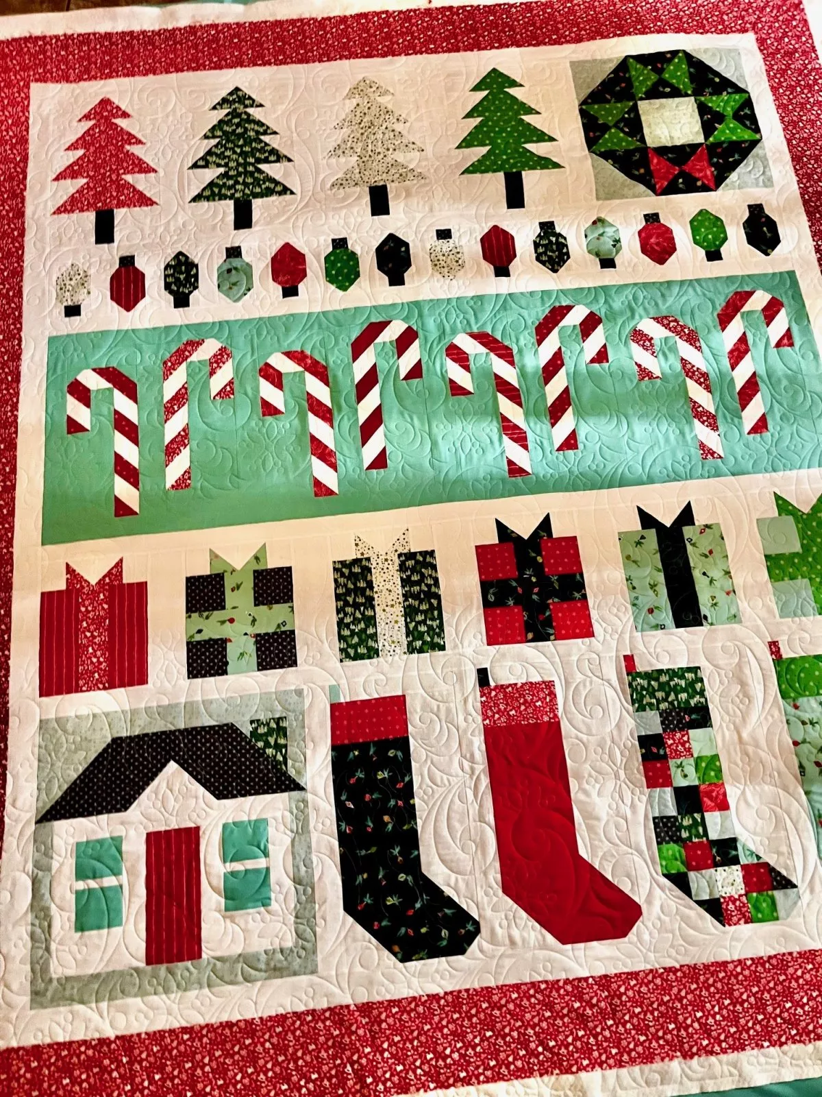 Christmas Stroll Quilt kit 74" x 84"