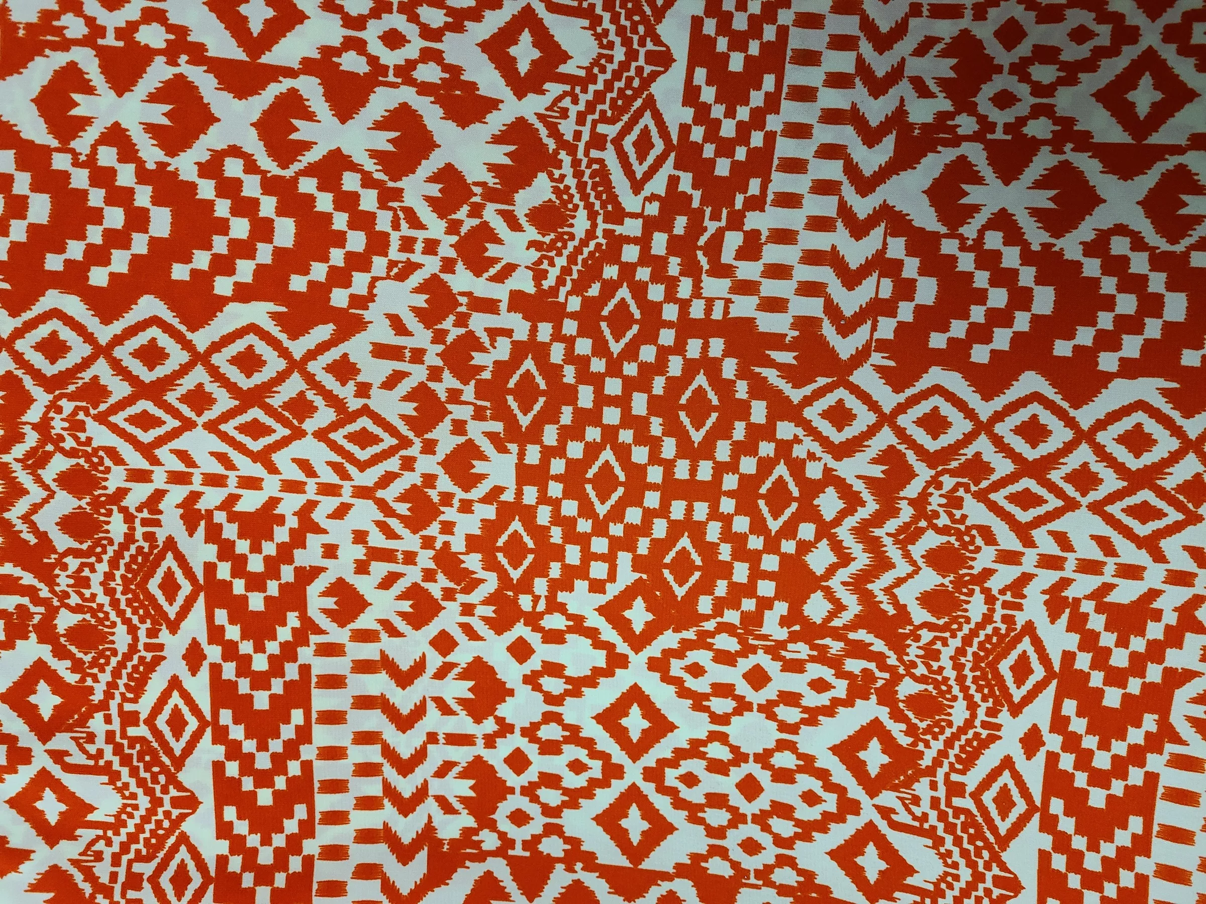 FC1146 - Roseskin - Aztec - Red & Cream