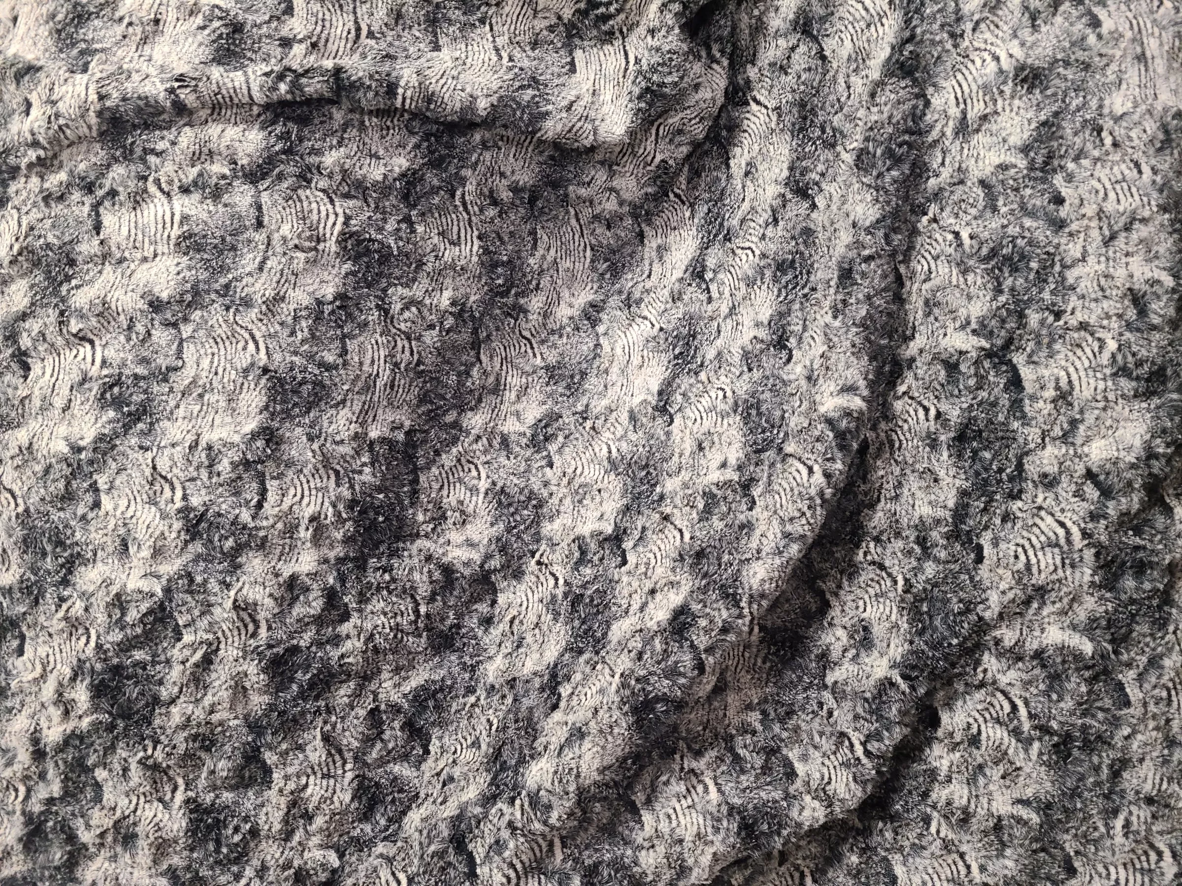 FCFUR1010 Minky Fur Swirl - Polyester - Gray & Black