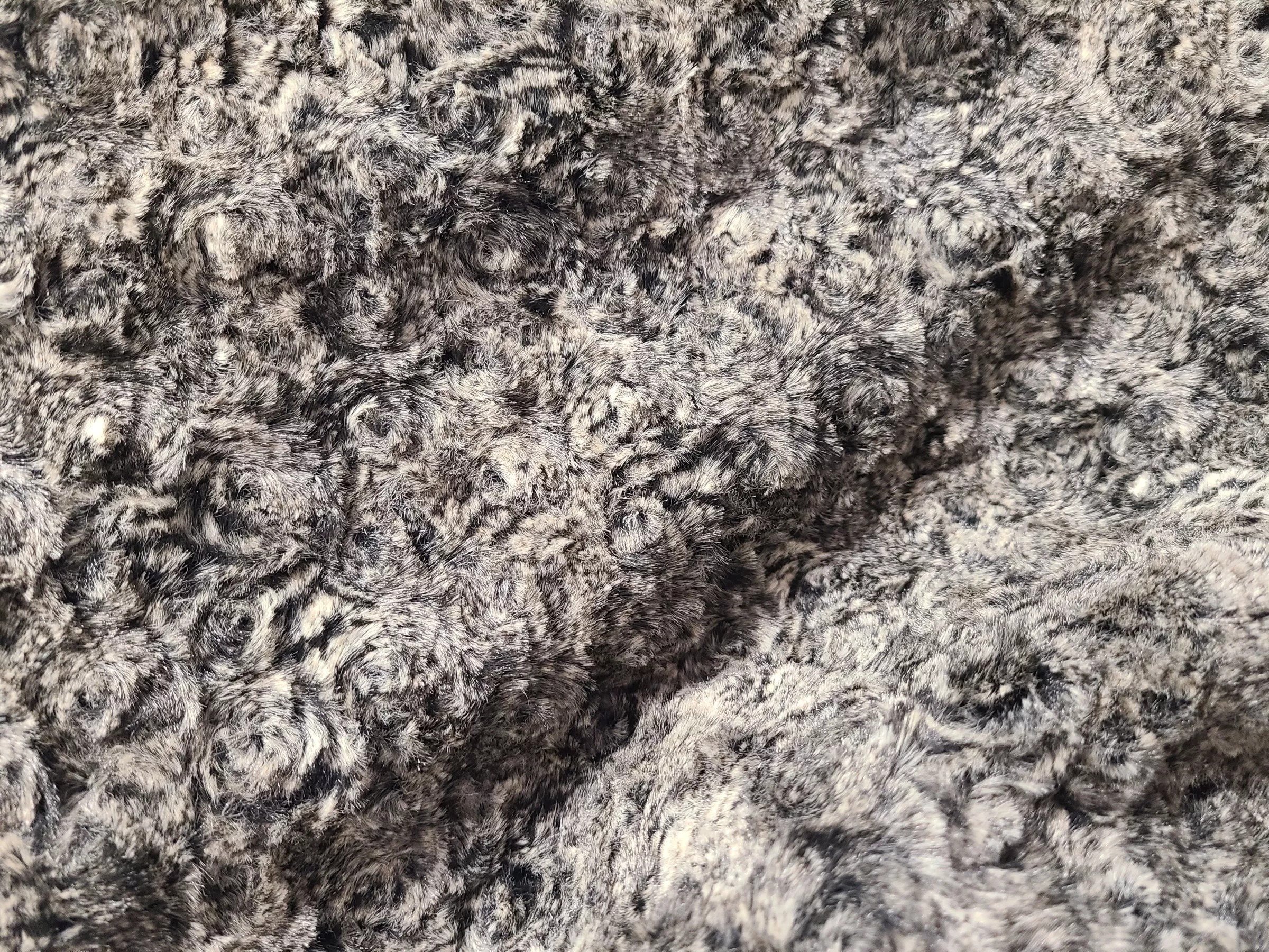 FCFUR1013 Minky Fur - Polyester - Gray & White