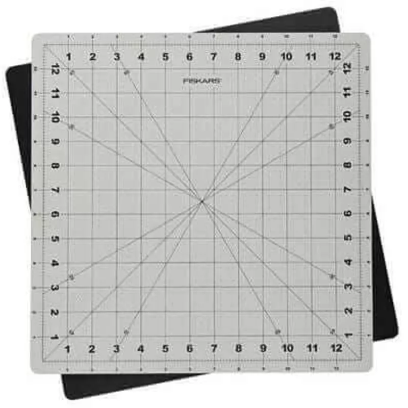 Fiskars 14×14 Rotating Cutting Mat