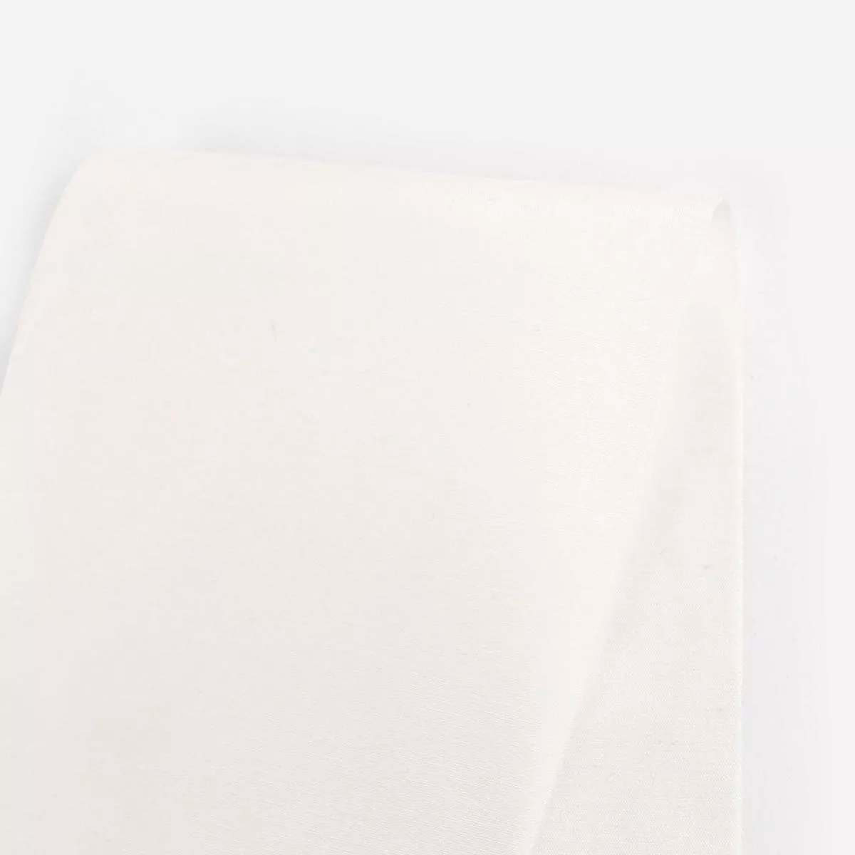 Lightweight Viscose Taffeta – Light Ivory