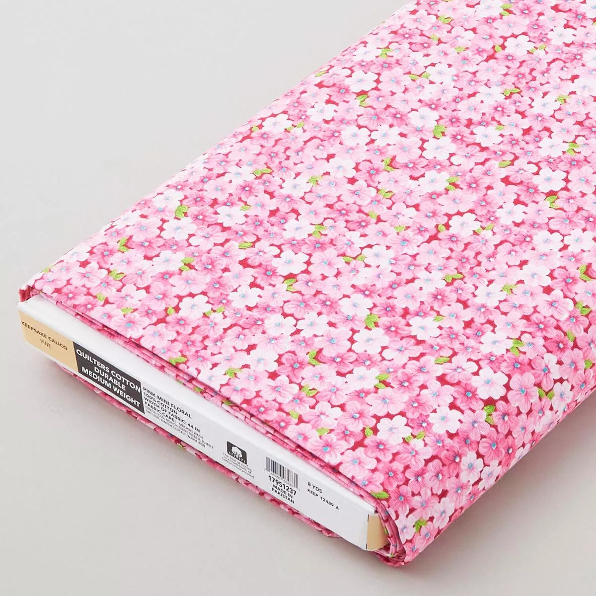 Mia – Ditsy Floral Pinks 8 Yard Bolt