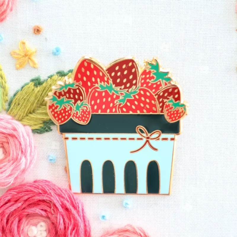 Strawberry Basket Enamel Needle Minder