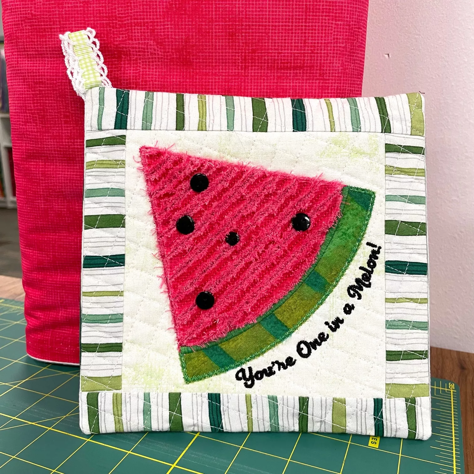 "Watermelon Chenille Hot Pad" Project Kit/May (2022 DDE)