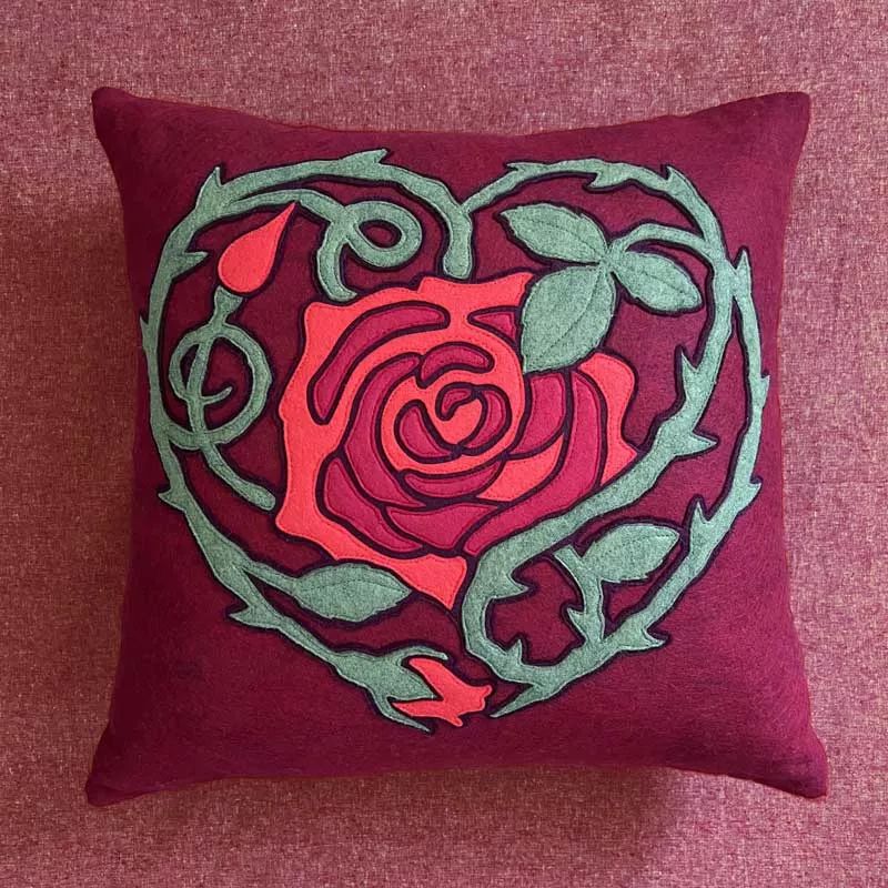 Wool Felt Pillow Kit/Rose & Thorn (Ruby Threadgood)