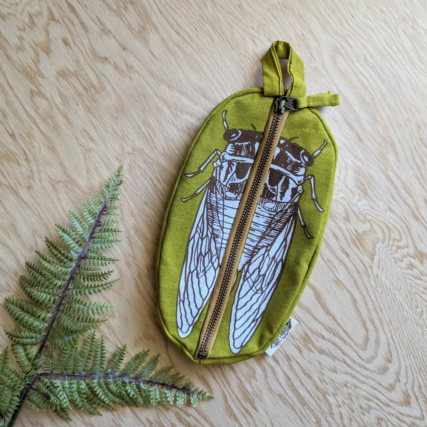 Zippered Pouch - Cicada - ilikesara